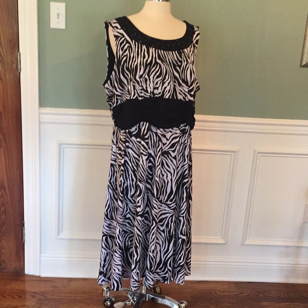 True Envy Dress Size 22WP